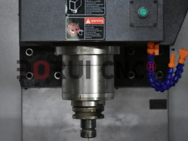 CNC Dik İşleme Merkezi Detayları TAIWAN SPINDLE