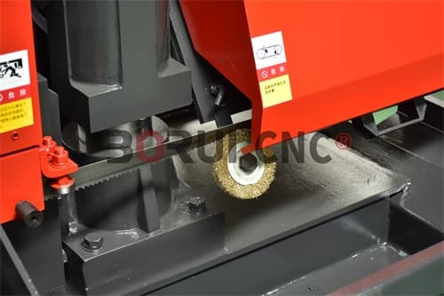 GZ4235 SAW BLADE AUTOMATIC CHIP SWEEPING DEVICE
