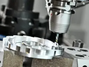 Qué es el mecanizado CNC